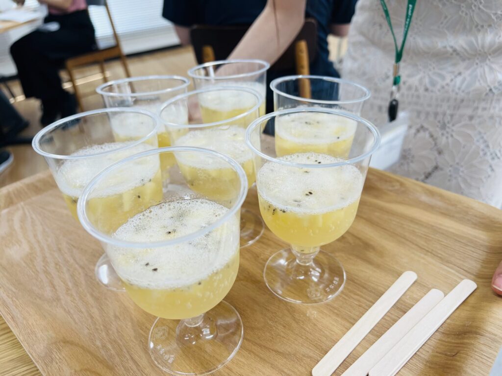お口直しの評判は？ゴールドキウイの手作りドリンクを飲みました